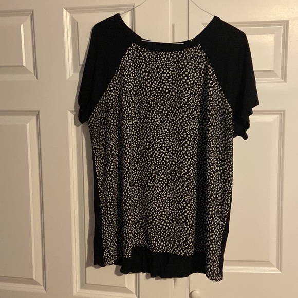 Women’s, Papermoon top. Excellent condition like new.  Mixed material. - Picture 4 of 4